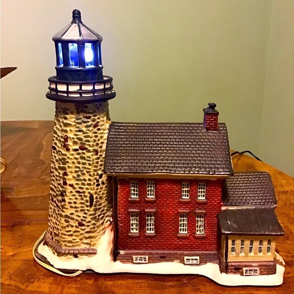 Lighthouse - Picture 4 of 6